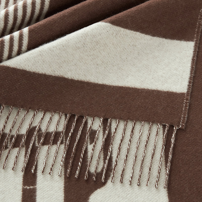 【おしゃれ】HERMES Sciarpa Casaque Sangle a Boucle Casaque Sangle a Boucle scarf | Hermès Australia